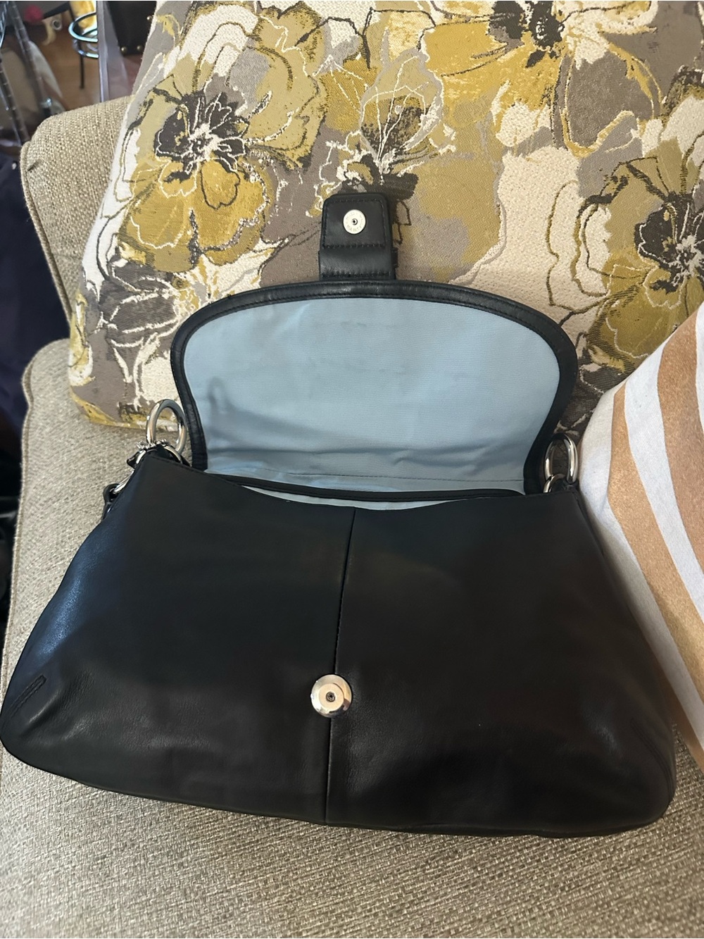 Coach 2012  SoHo F17217 Black Leather Shoulder Bag With Silver Hardware - Picture 10 of 12